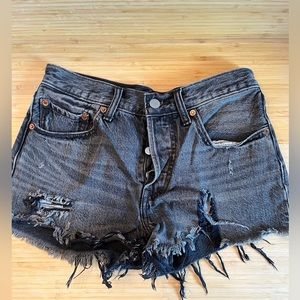 Levi’s short